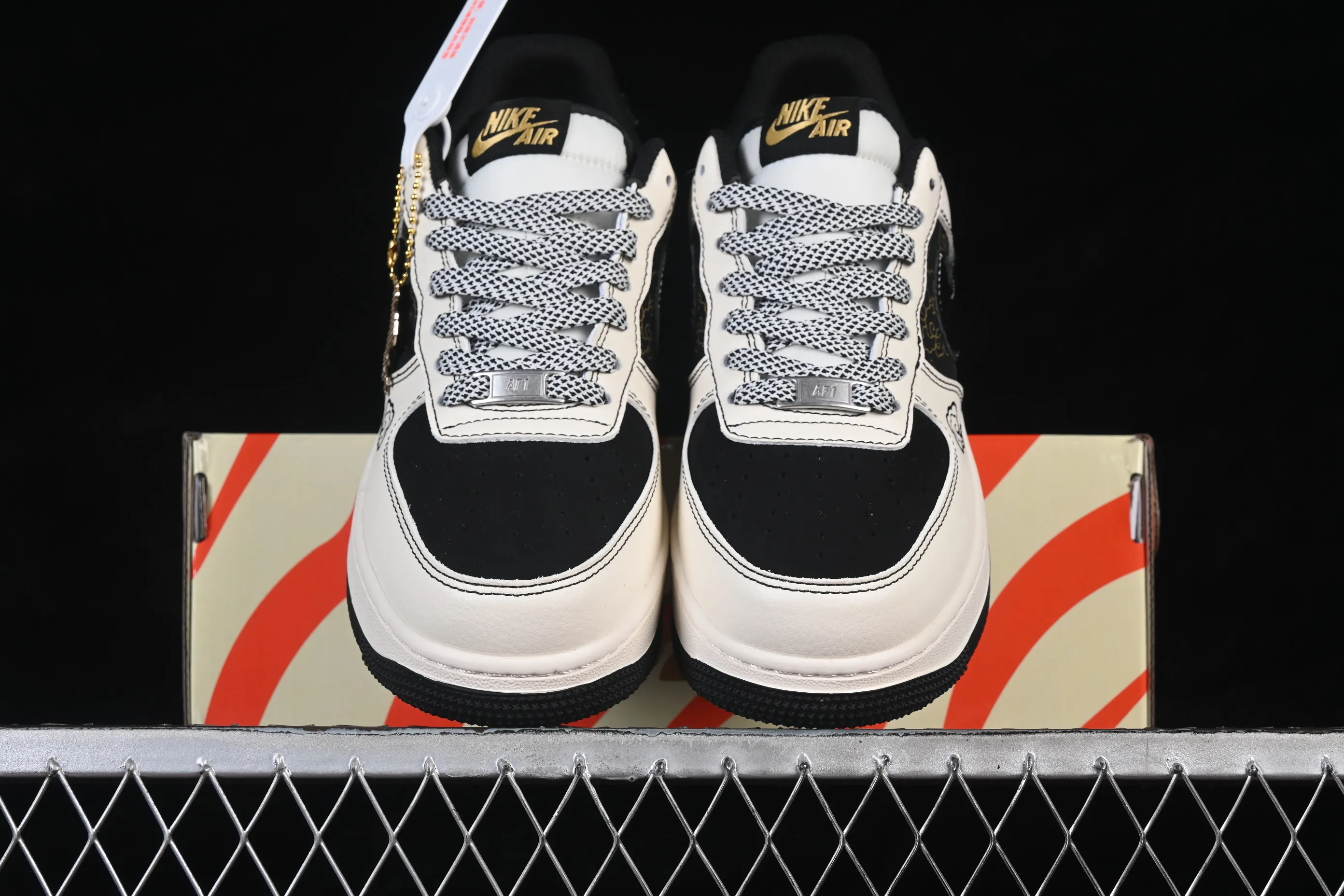 All categories Nk Air Force 1 Air Force series Nk Air Force 1 Low Air Force low-top Nike Air Force 1'07 Low Limited to the Year of the Horse, you will get rich soon Air Force 1 low-top casual sneakers QW5288-128